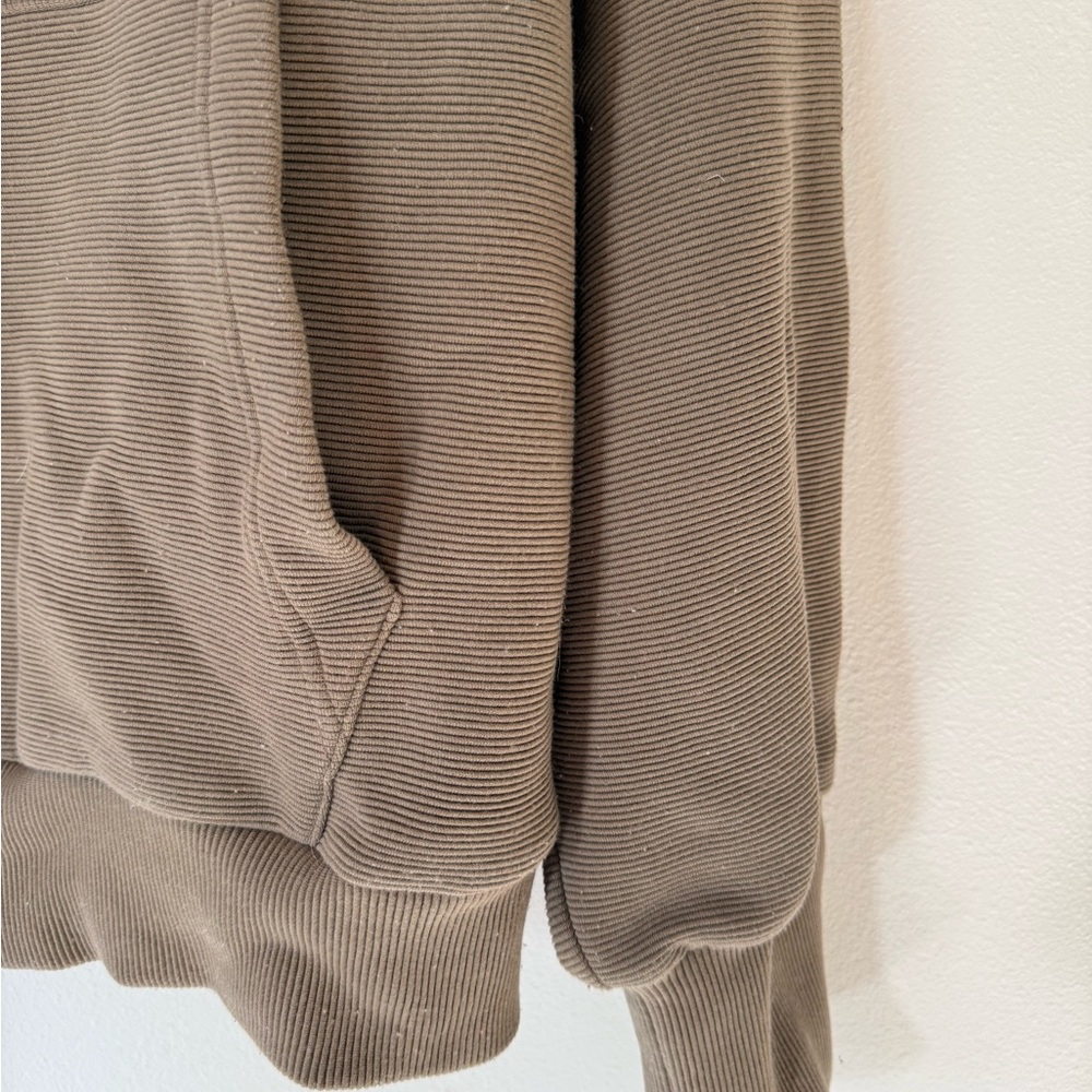 Varley Green ribbed quarter zip - Picture 2 of 3